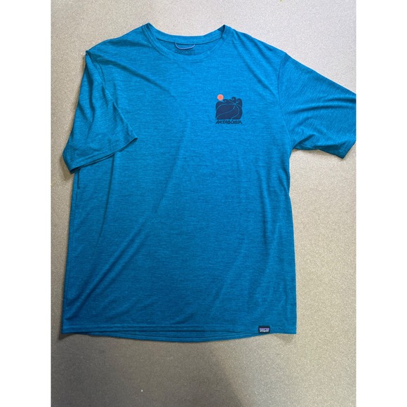 Patagonia Capilene Cool Daily T Shirt Men's Size M Blue Graphic Sun Waves - Picture 3 of 7